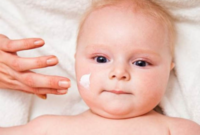 علت خشکی پوست در کودکان چیست؟/love magazine
