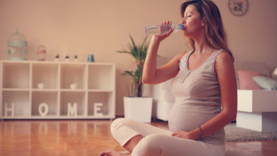 علت خشکی دهان در بارداری چیست؟/ love magazine