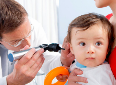 عفونت گوش در نوزادان: علائم، علل و راه های درمان آن/ love magazine