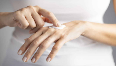 علت خشکی دست ها و چند راهکار طبیعی برای درمان آن/ love magazine